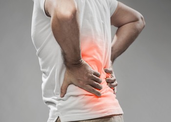 Łagodzenie bólu odcinka lędźwiowego kręgosłupa, sprawdzone sposoby